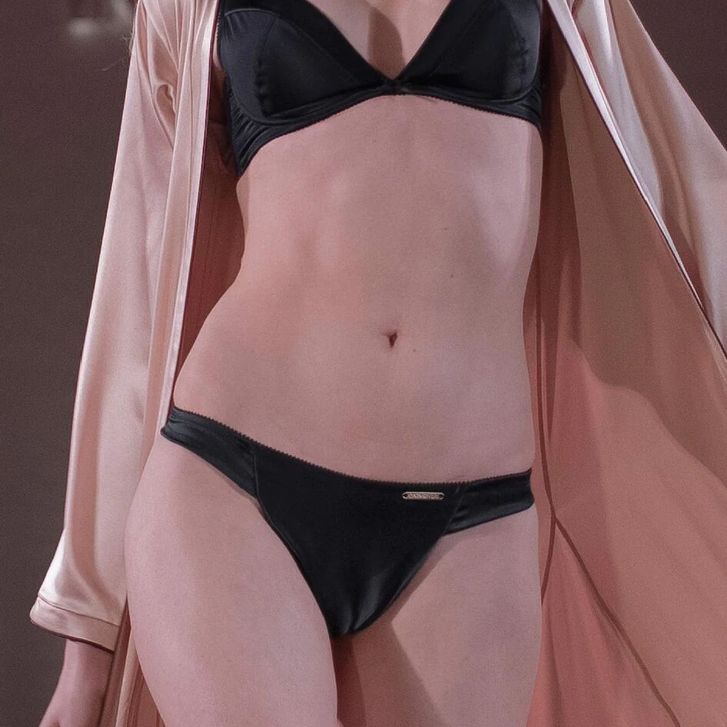Cute Satin Thong – tucking-stringit