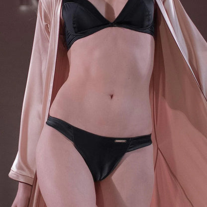 Cute Satin Thong – tucking-stringit