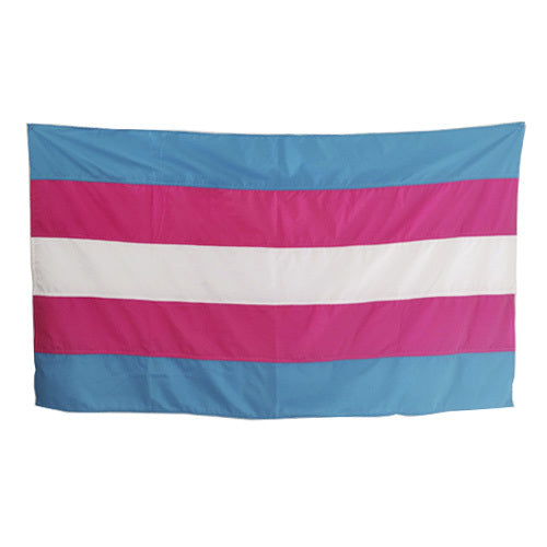 Käsin ommeltu Trans Pride-lippu